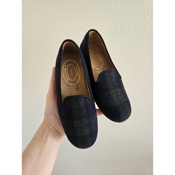 Size 28 US 8c Stubbs & Wooten Velvet Blue Green Plaid Slippers - Picture 2 of 5